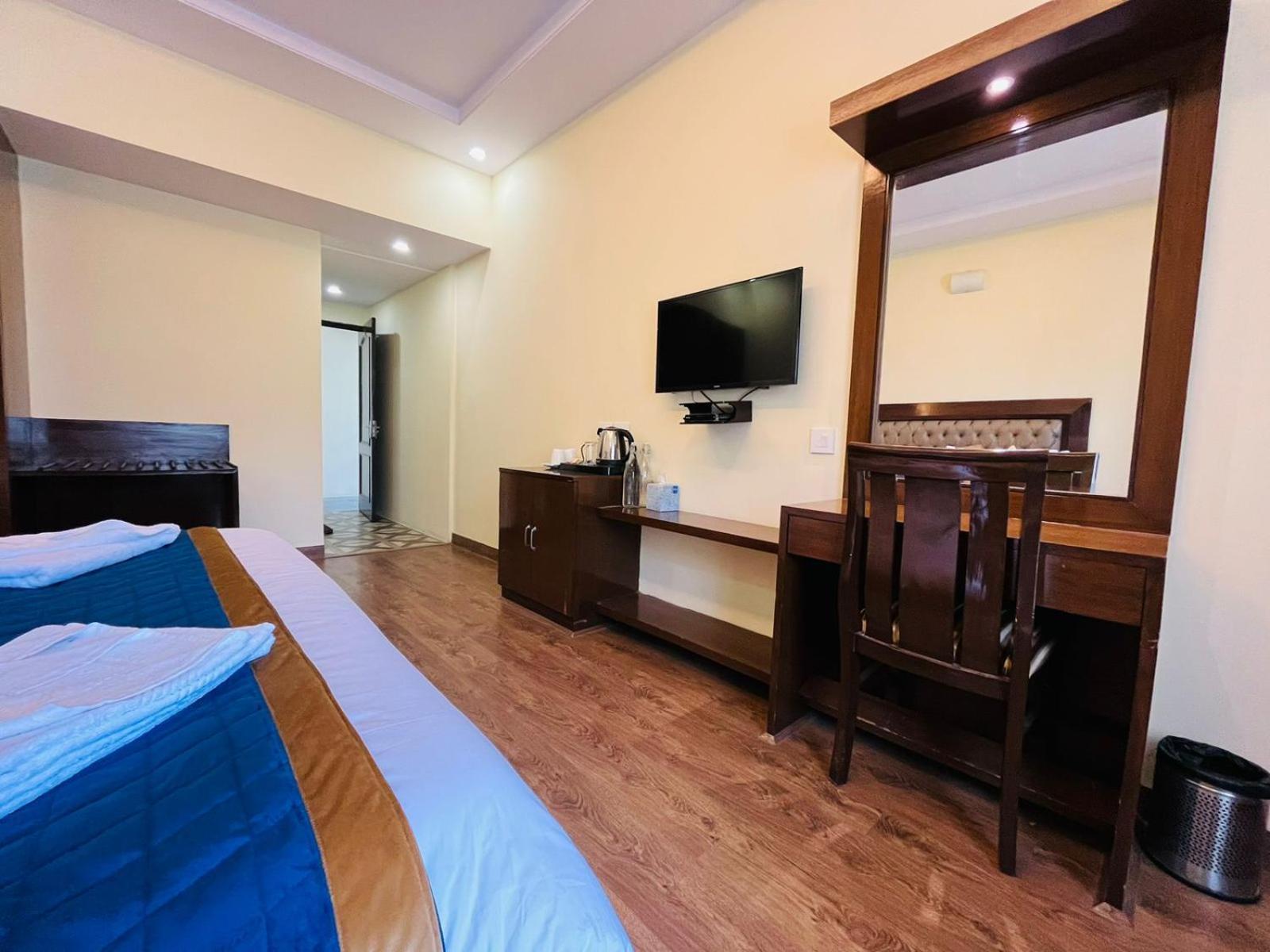 The Ashoka Inn 300Mts Walkable From Mall Road Shimla Exterior foto