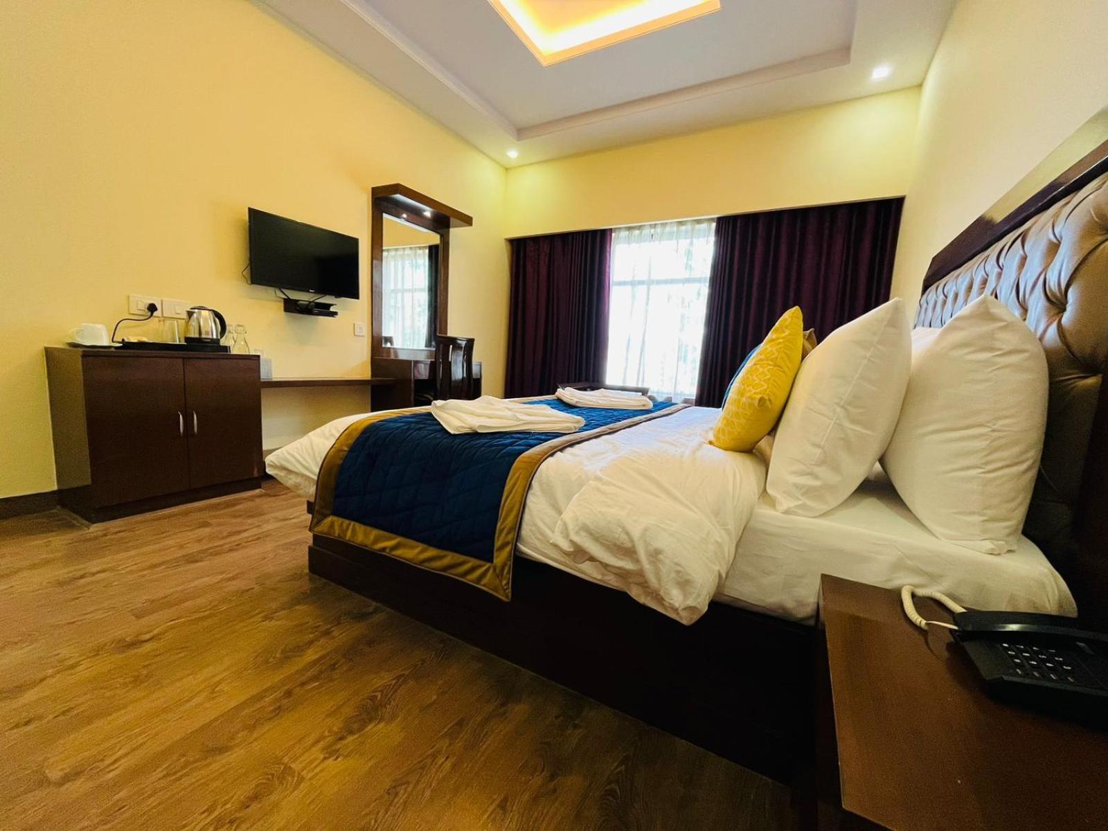 The Ashoka Inn 300Mts Walkable From Mall Road Shimla Exterior foto
